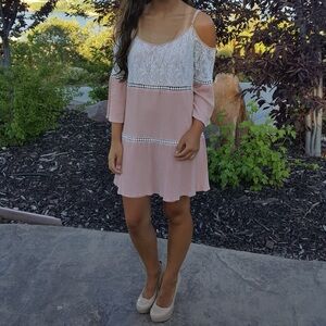 Entro Brand Bohemian Pink and Cream Cold Shoulder Crinkle Mini Dress Medium